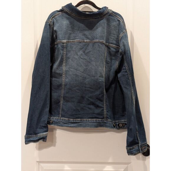 Torrid Classic Jean Jacket Plus Size 3X (22/24) Medium Wash Denim - Picture 4 of 7